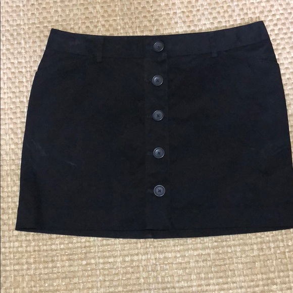 NWOT Women’s Size 10 Black Mini Skirt from Express - Picture 1 of 2